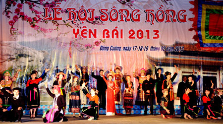 Inauguran el festival del río Rojo 2013